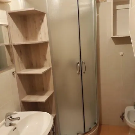 Apartma C-06, C-11 *