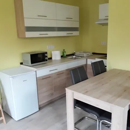 Apartma C-06, C-11 *