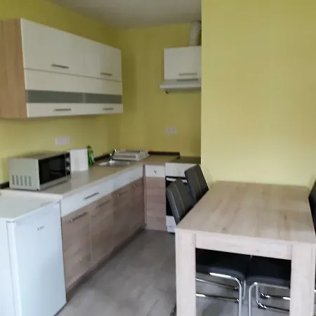 Apartma C-06, C-11 Daire *