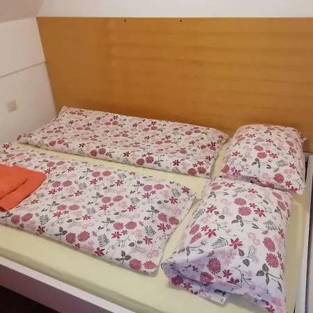 Apartma C-06, C-11